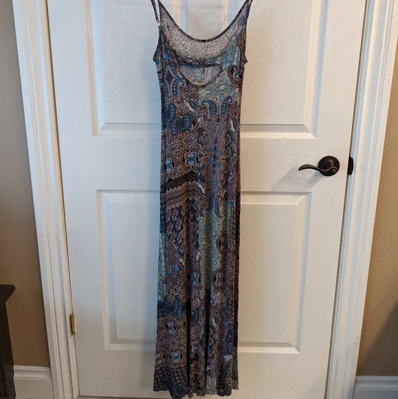 Paisley Maxi Dress - Picture 5 of 7